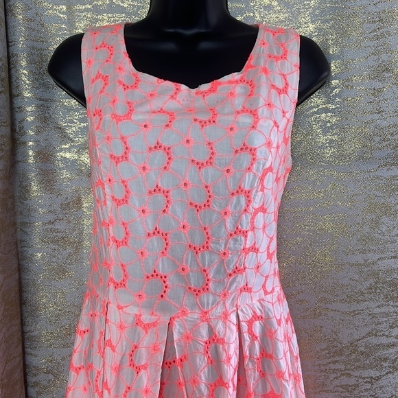 Anthropologie Nümph White/Neon Pink Embroidered 100% Cotton Dress Size 36 EU - Picture 4 of 14
